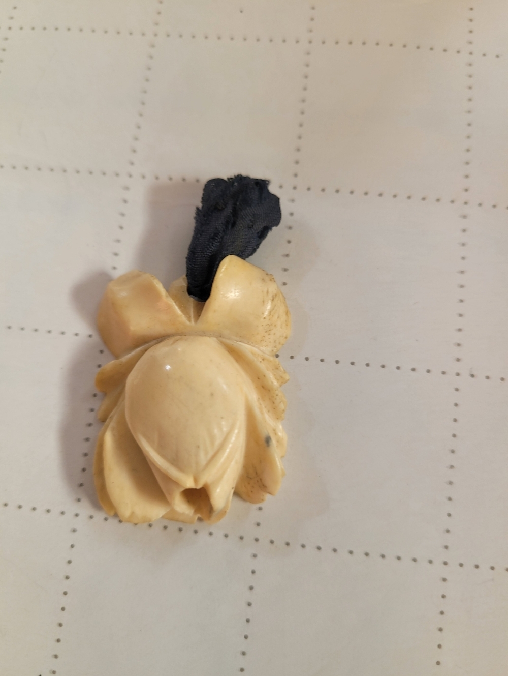 VTG Victorian Hand Carved Rose Pendant
